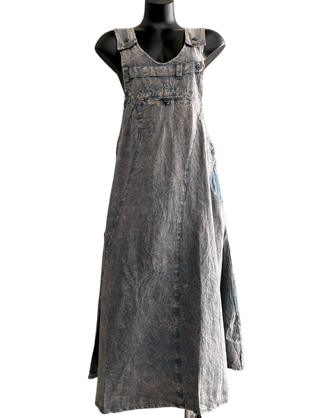 Long stonewashed pinafore