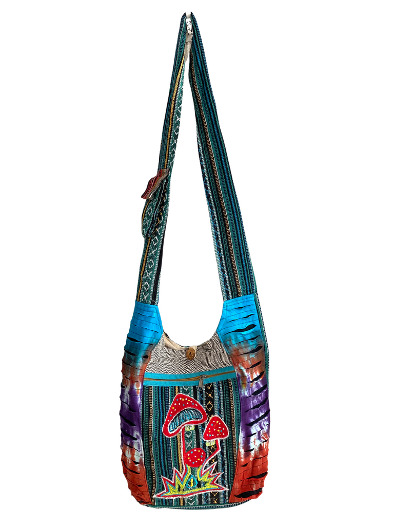 Razor cut shoulder bag mushroom embroidery