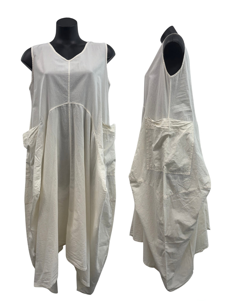 Sleeveless shaped dress cream