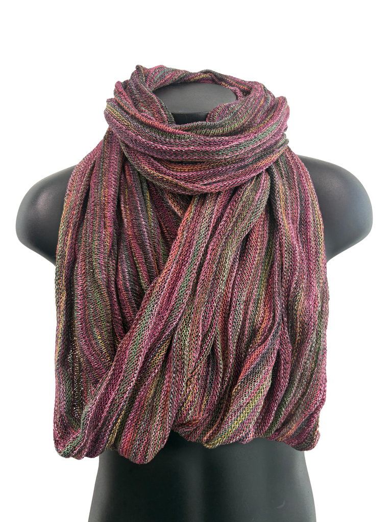Magic infinity scarf
